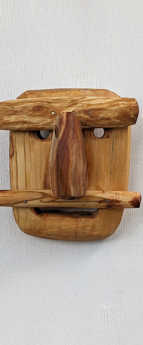 Small wooden mask by Ulugbek Doschanov