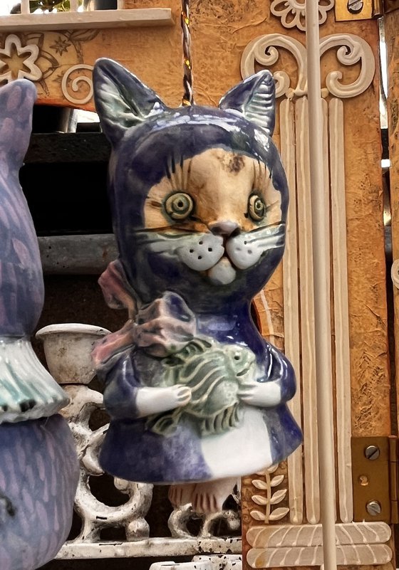 Blue Cat with Kittens