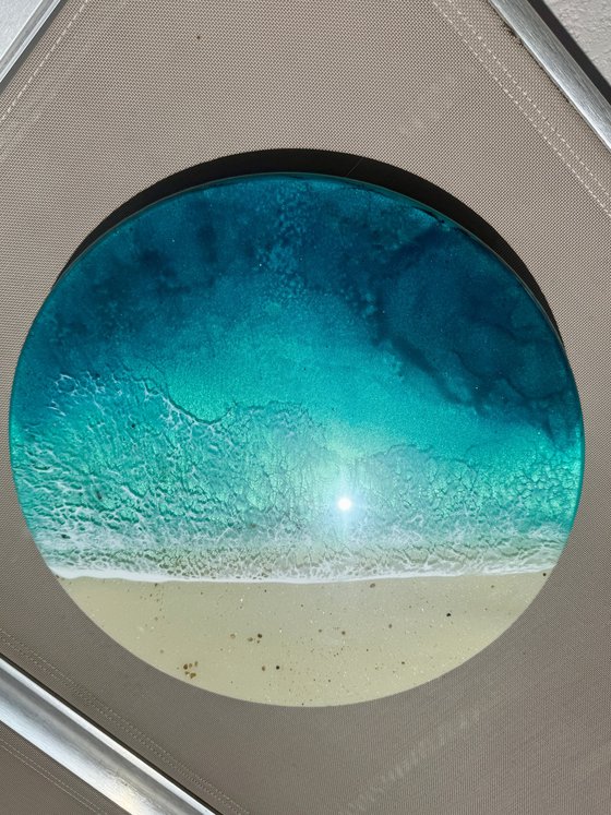 Round ocean #109
