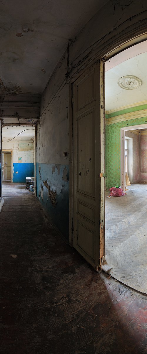 Abandoned house 1 - XL size by Stanislav Vederskyi