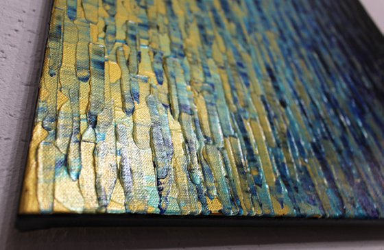 Blue-gold gradient