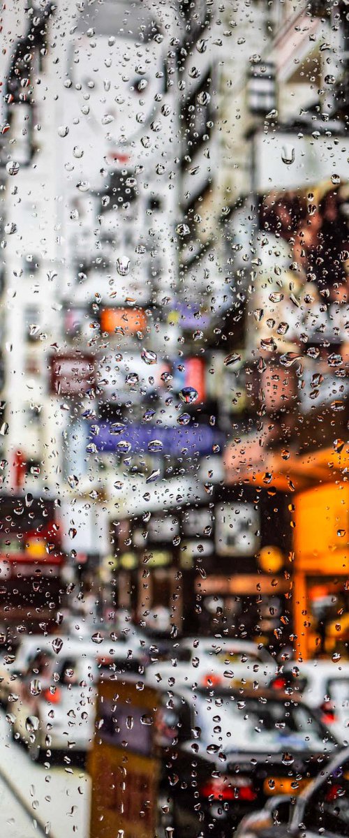 RAINY DAYS IN HONG KONG XVI by Sven Pfrommer