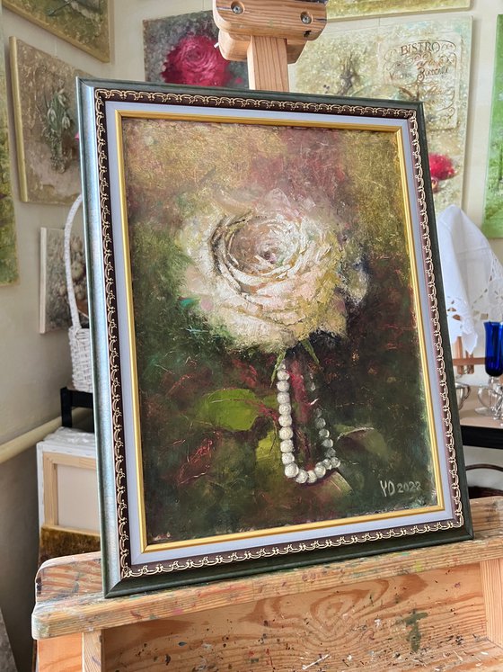 Rose moody flower