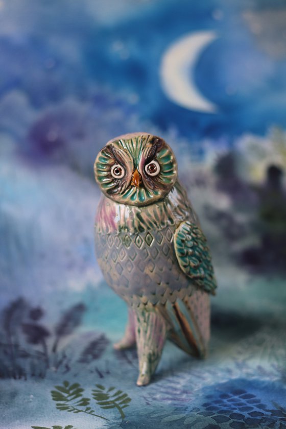 Watching Owl. Ceramic OOAK sculpture.