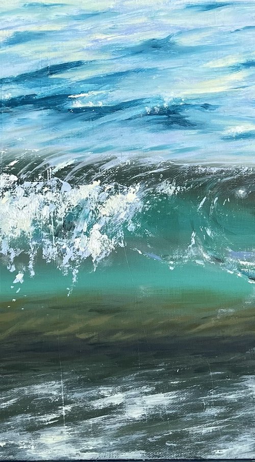 Glistening Wave by Valeria Ocean