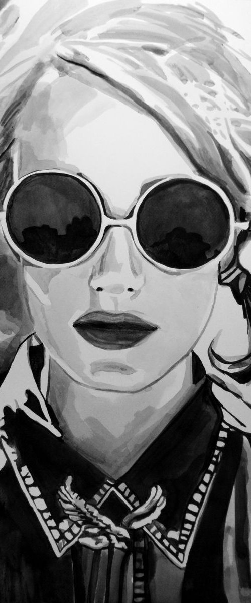 Girl with sunglasses #4 / 72 X 51 cm by Alexandra Djokic