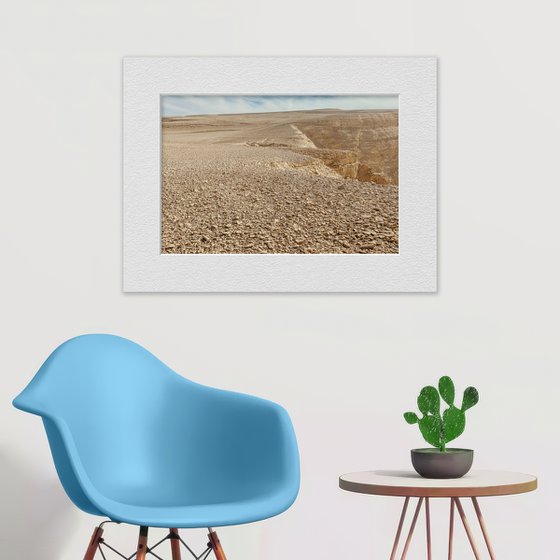 Desert from all sides