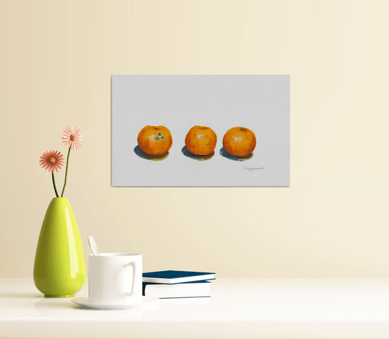 Tangerines in a line