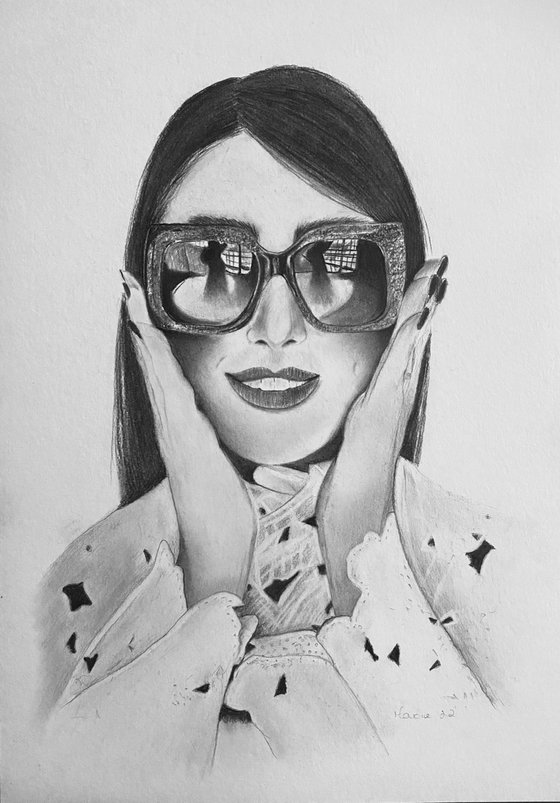 Lady in sunglasses