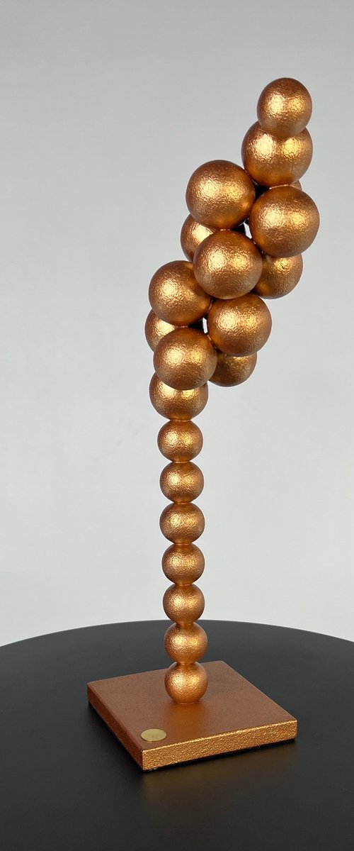Spikelet sculpture by IRENA TONE