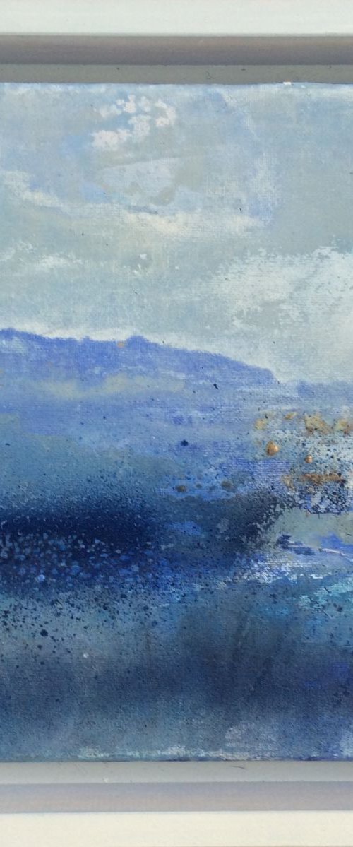 Ein kleines Blau I A little Blue I Seascape by Gesa Reuter