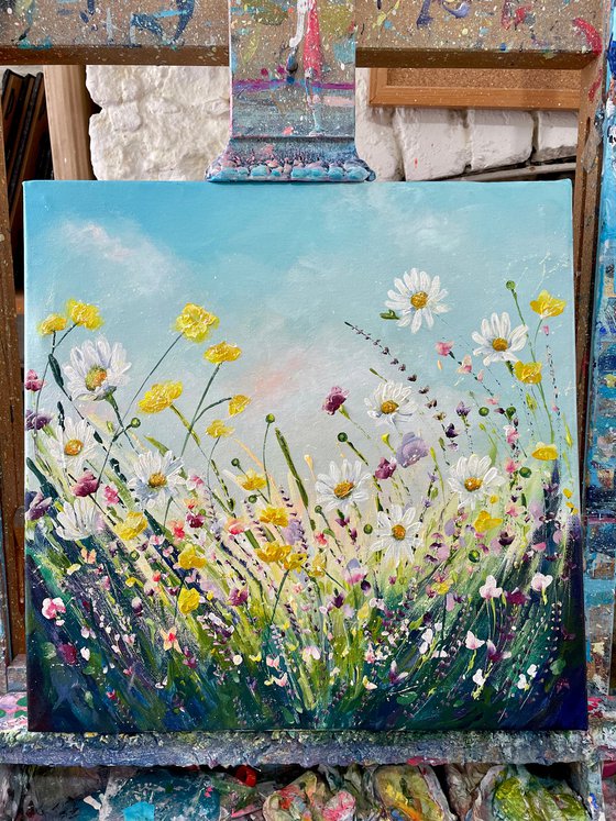 Oxeye daisies and buttercups