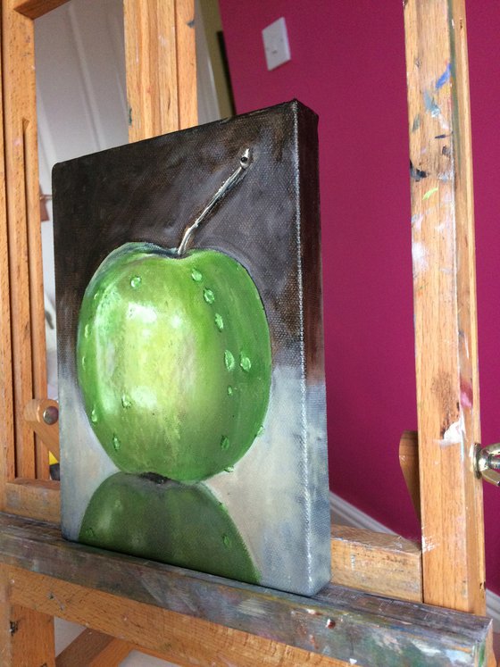 Ripe green Apple. Still life