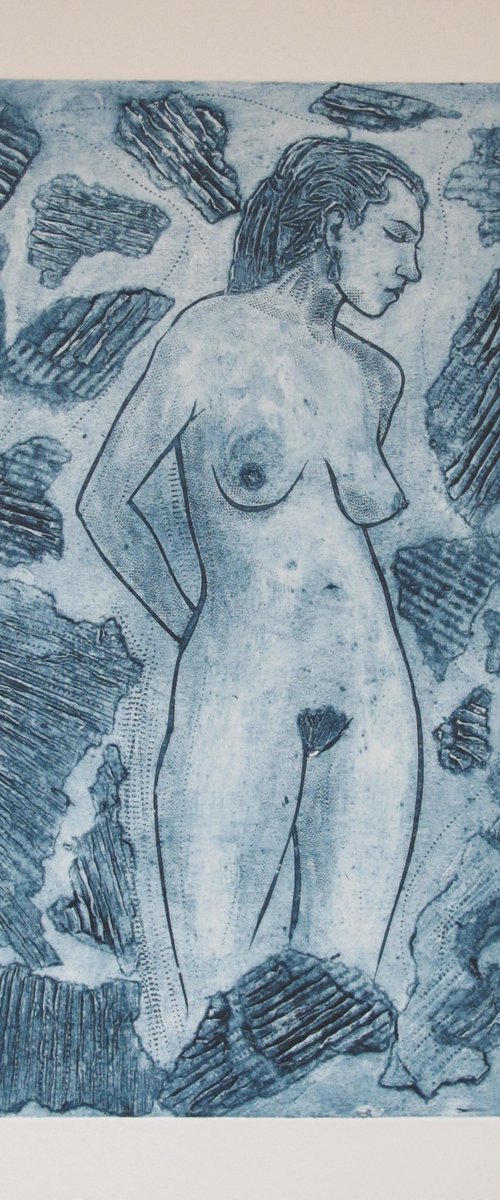 Standing female nude by Rory O’Neill