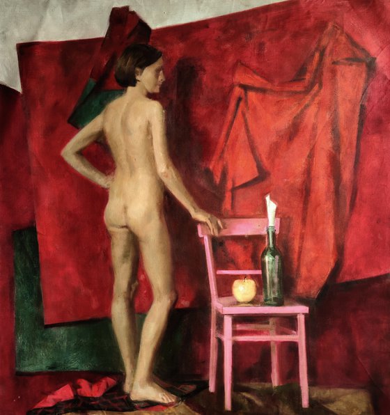 Nude with an apple