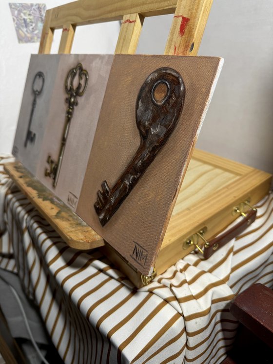 Antique Key 003