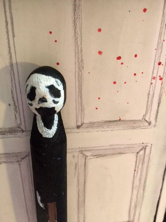 Scream - horror peg doll sculpture