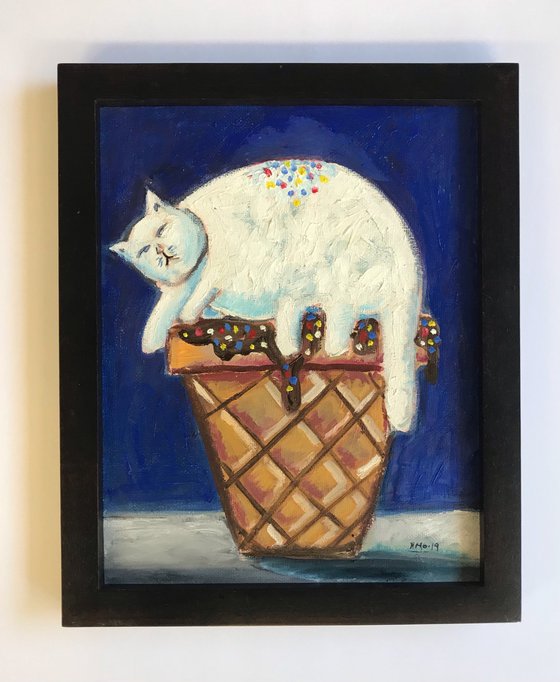 Big Ice Cream Cat