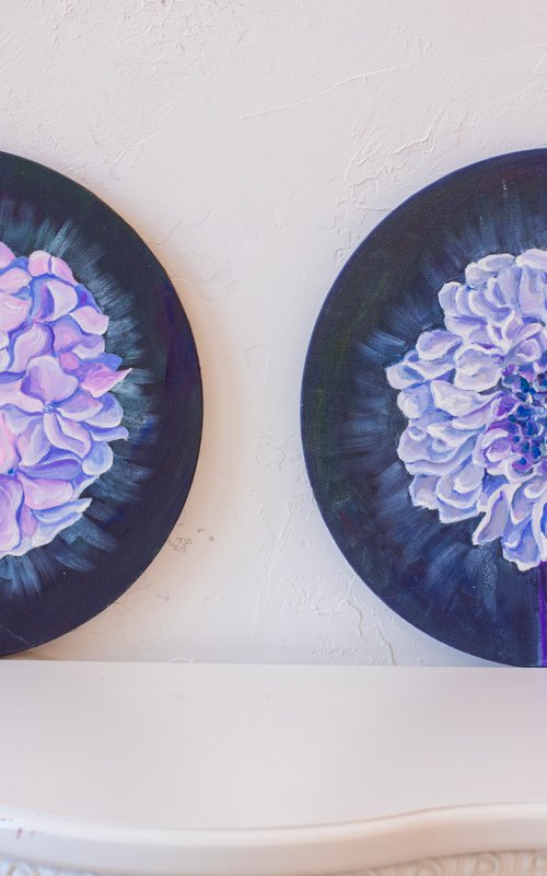 Diptych round flowers by Olga Volna