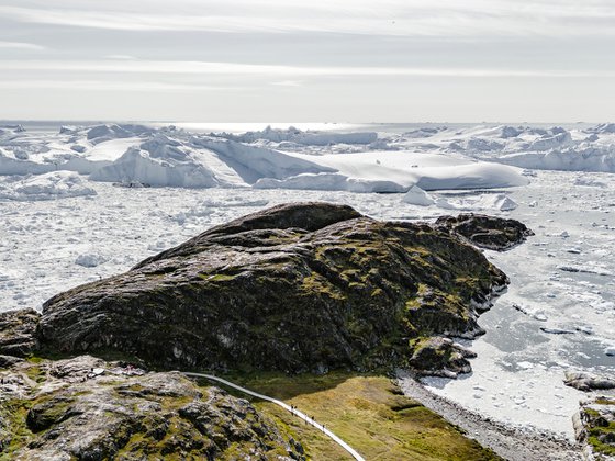 WALK ALONG THE FJORD