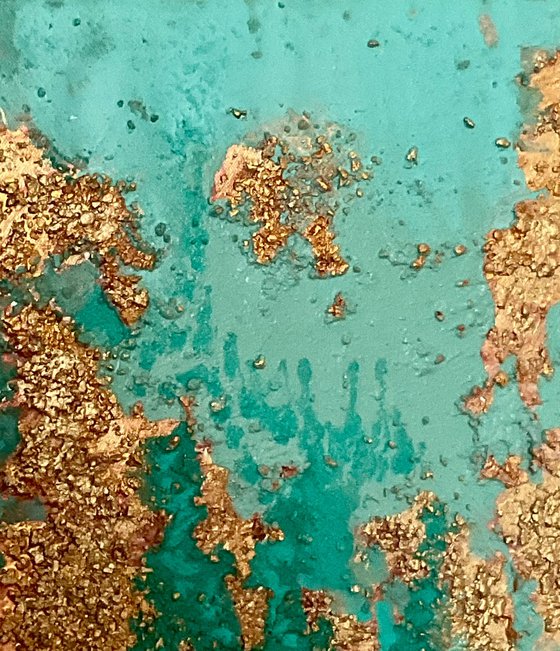 GOLD IN TURQUOISE