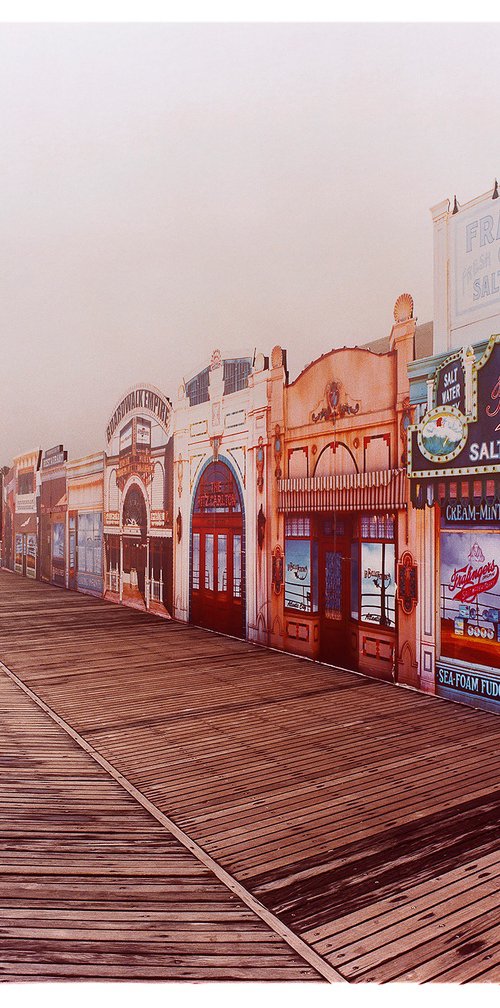 Salt Water Taffy in the Mist by Richard Heeps