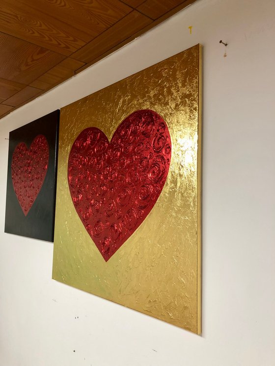 Red Heart on gold