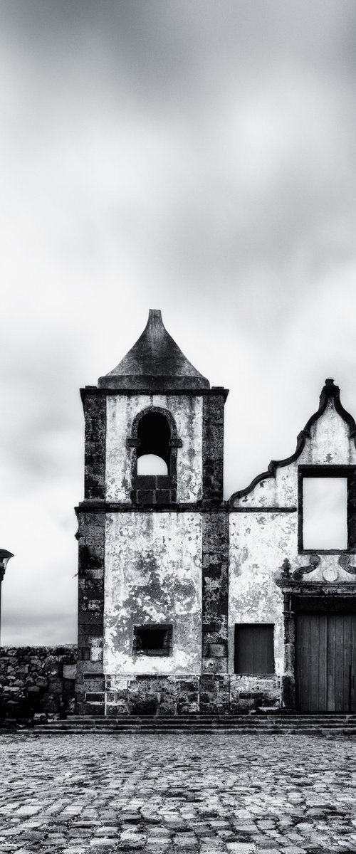 Abandoned Renaissance church by Karim Carella
