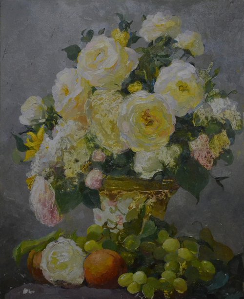 White roses by Andriy Berekelia