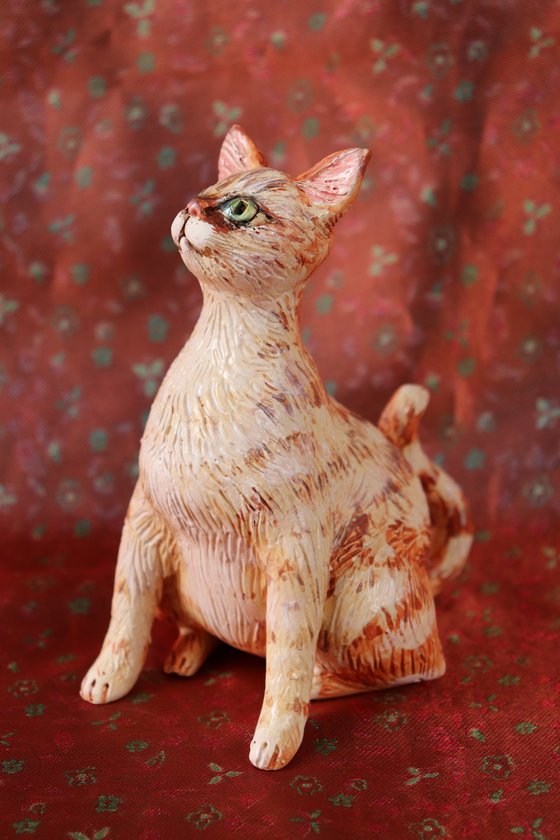 Red Beauty. Ceramic cat sculpture.