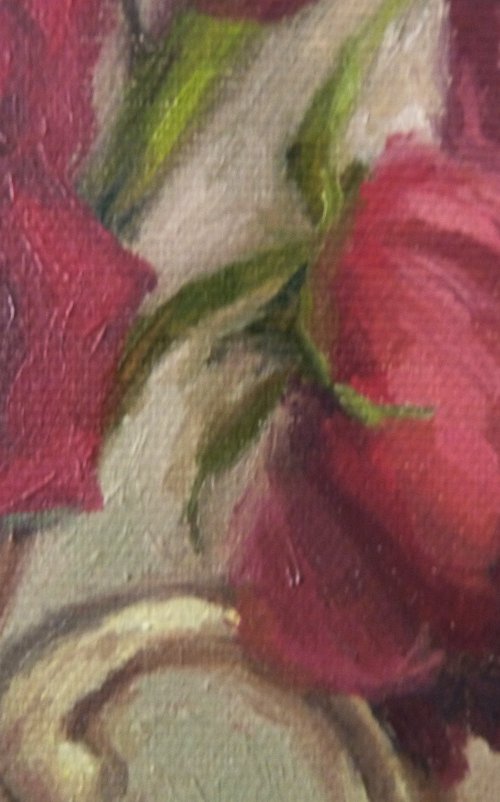 Red roses in a vase by Radosveta Zhelyazkova