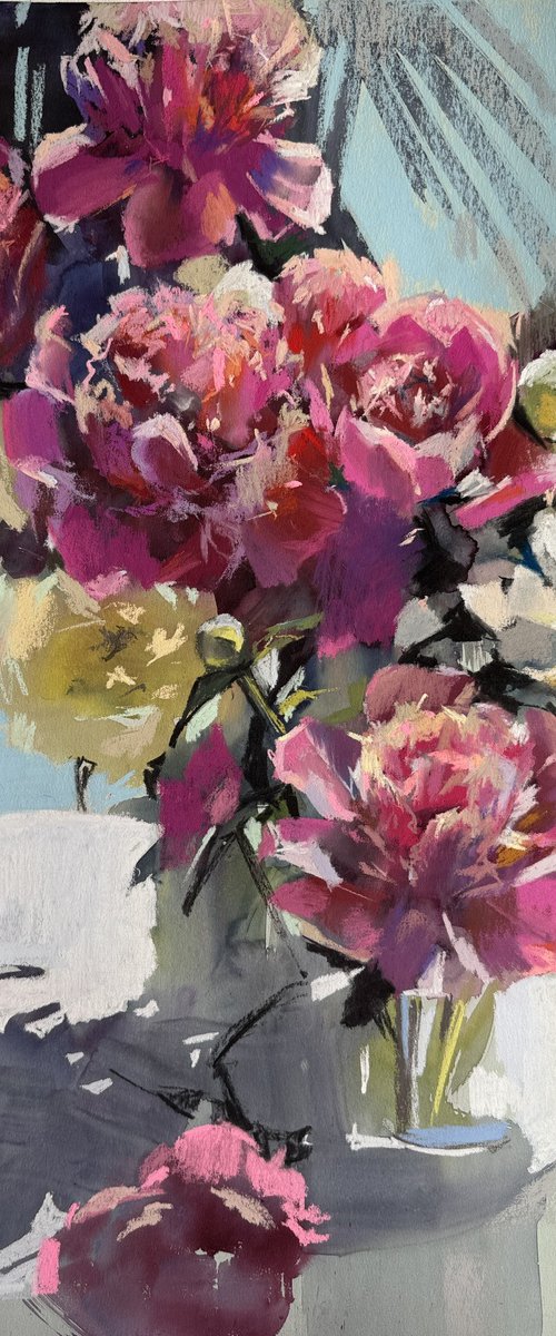 Morning, sun, peonies by Olena Hromova