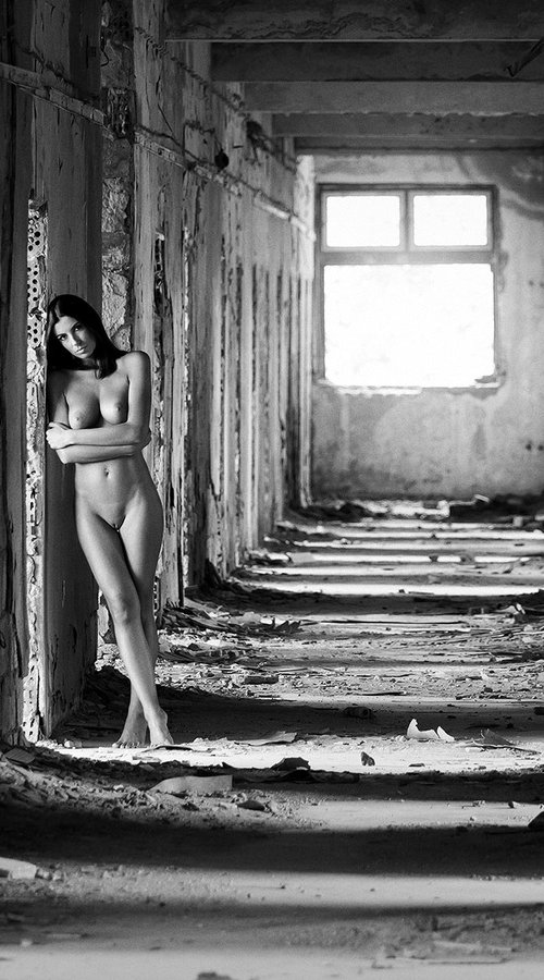 Solitude - Art Nude by Peter Zelei