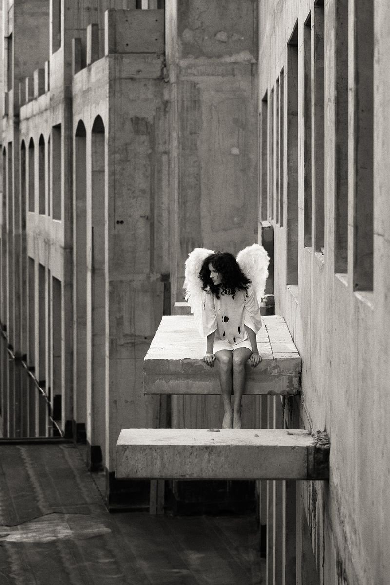 Photorealistic Cityscapes Photograph By Peter Zelei, 31 X 45", Civitate Angelorum Iv., Original Artwork