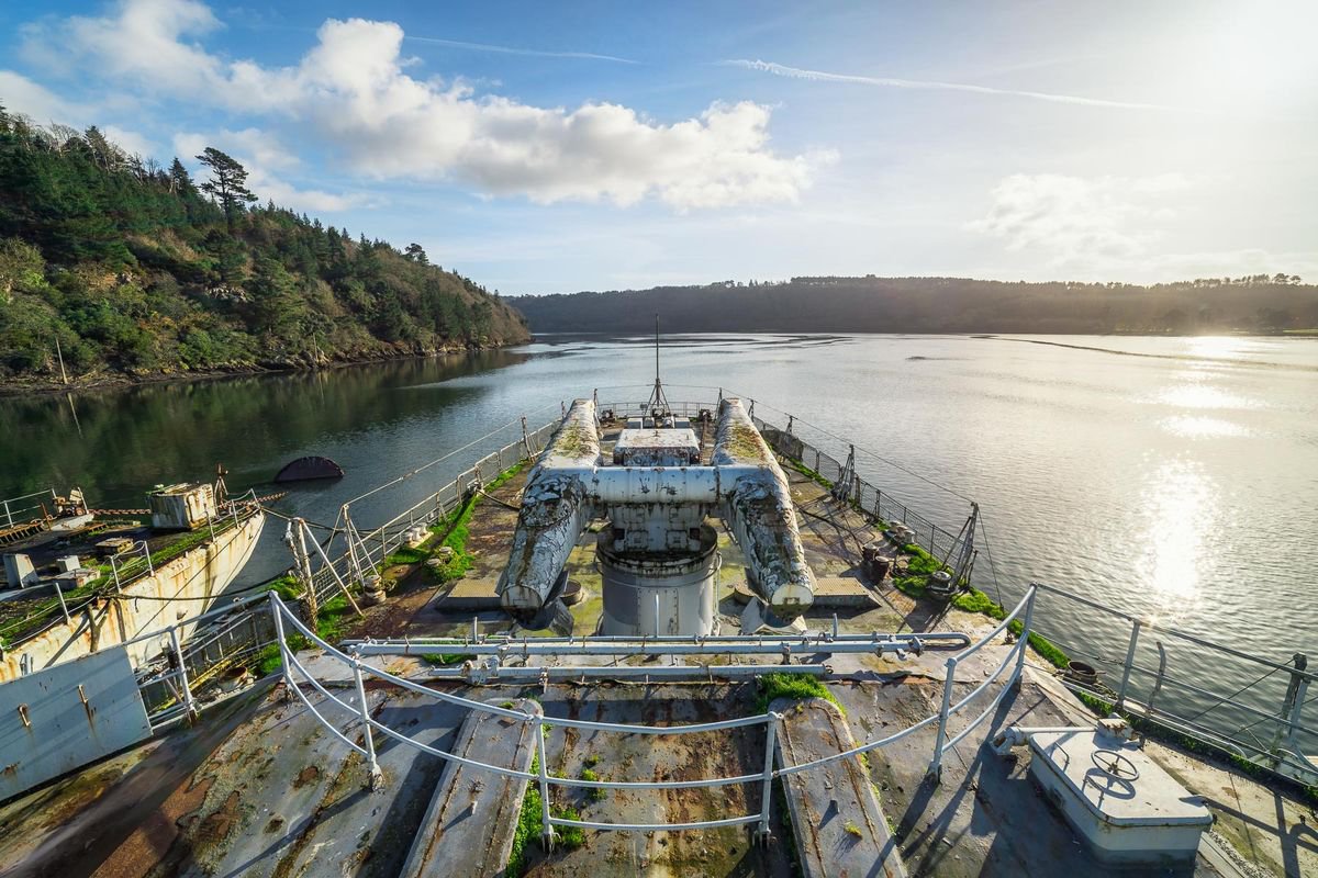 Photorealistic Cityscapes Photograph By Michael Schwan, 51 X 35", The Ghost Ship Ii, Original Artwork