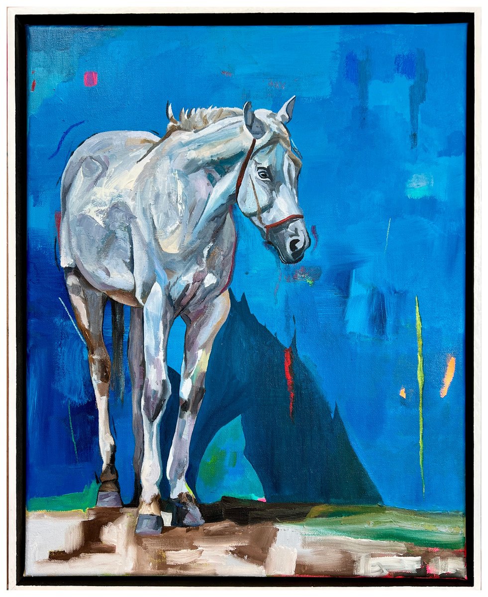 Expressive Animal Oil Painting By Jonathan Mcafee, 17 X 21, Majestic With Blue Background, Original Artwork
