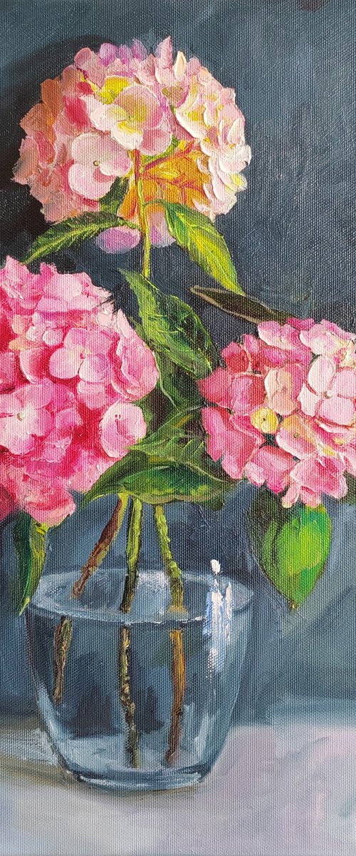 Pink hydrangea bouquet original oil painting still life 16x20" by Leyla Demir