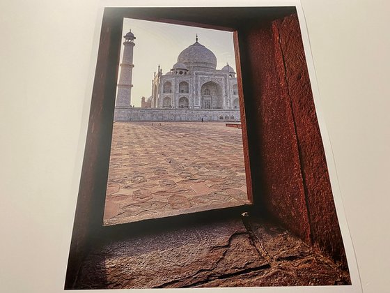 GLIMPSE OF TAJ MAHAL