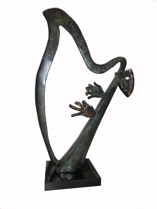Harp player by Toth Kristof