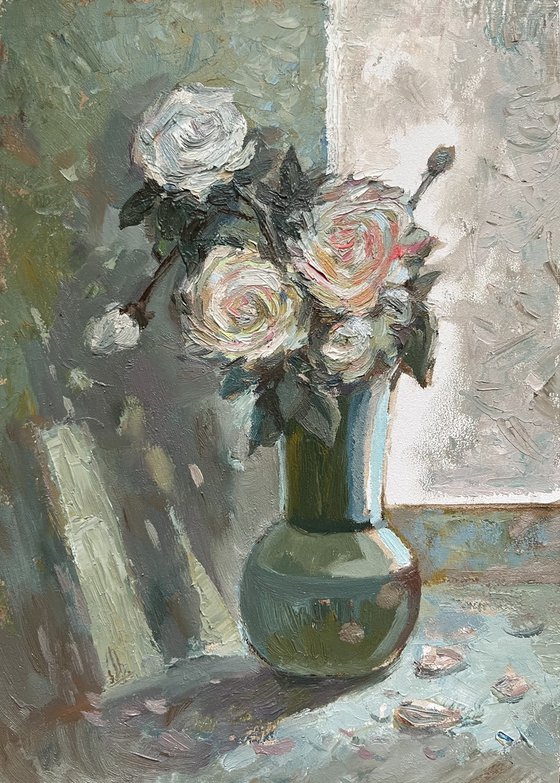 Roses in a vase, still life