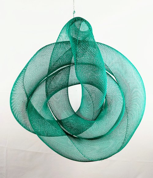 Green Atom. by Cristian Cuevas