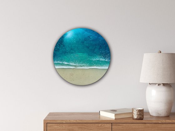 Round ocean #105