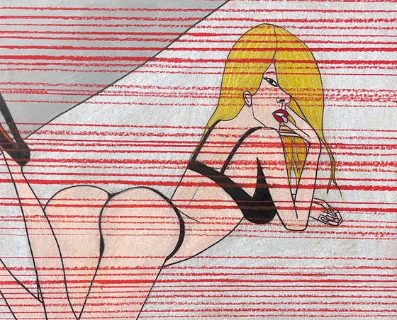 Blondie under lines