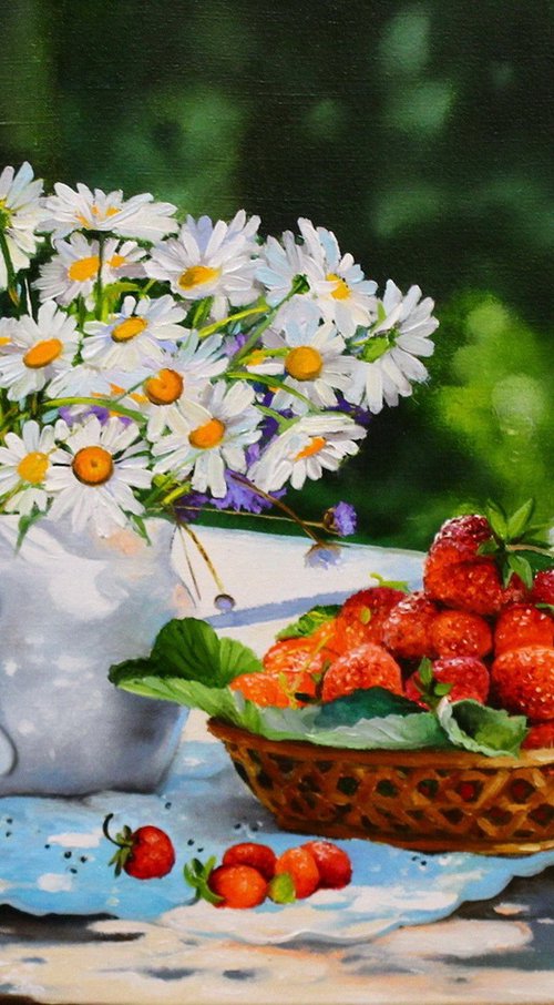 summer strawberry and daisy by Natalia Shaykina