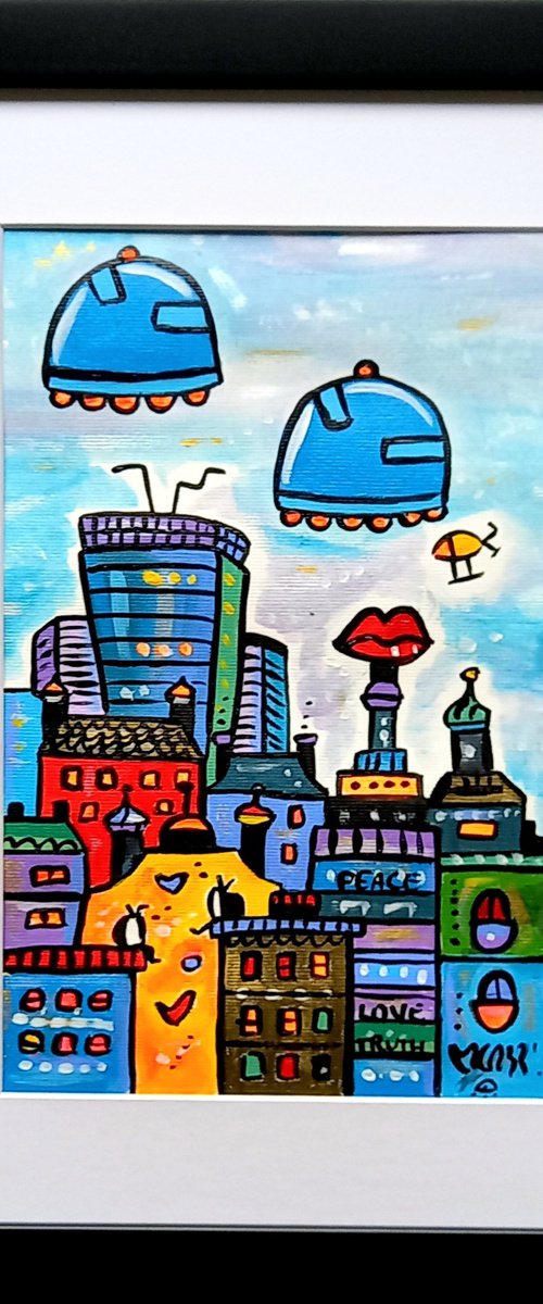 Love Big Ufos London by Maria Luisa  Azzini
