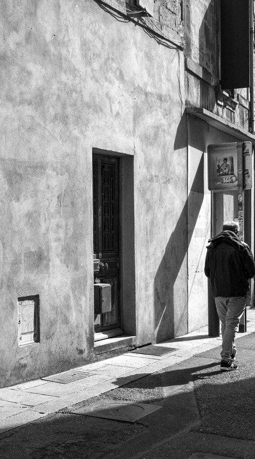 Une rue à Arles by Lionel Le Jeune