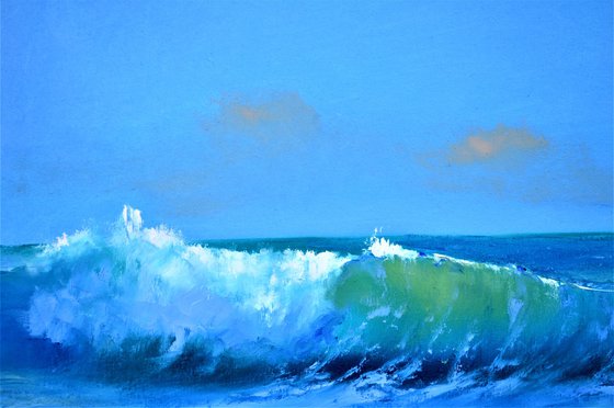 Seascape with transparent wave