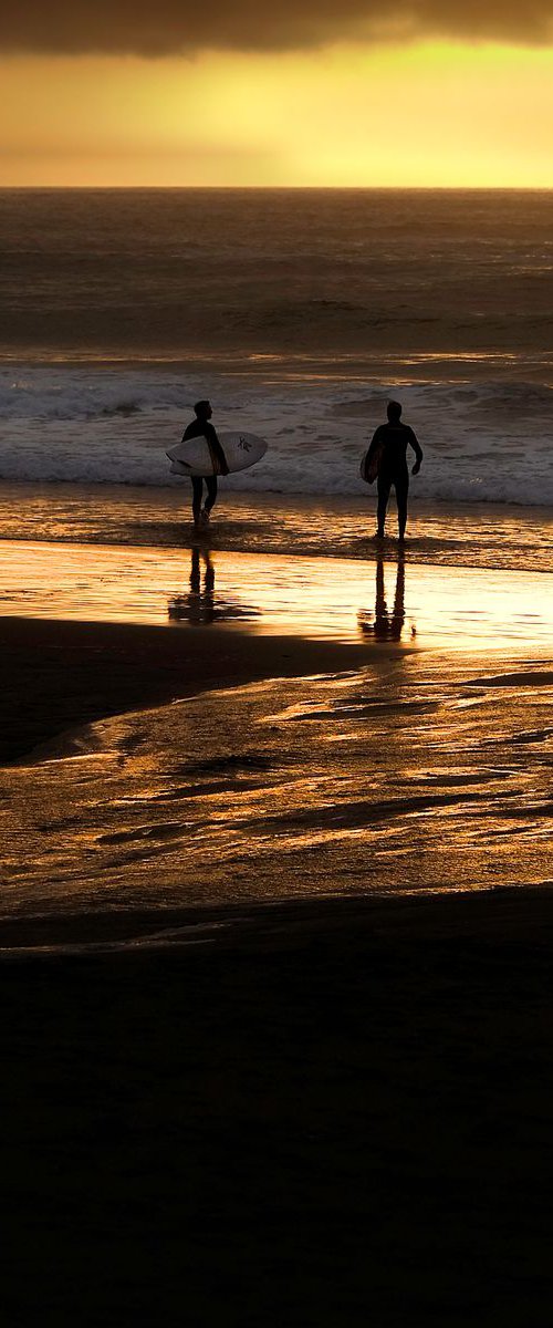 TWO SURFERS by Russ Witherington