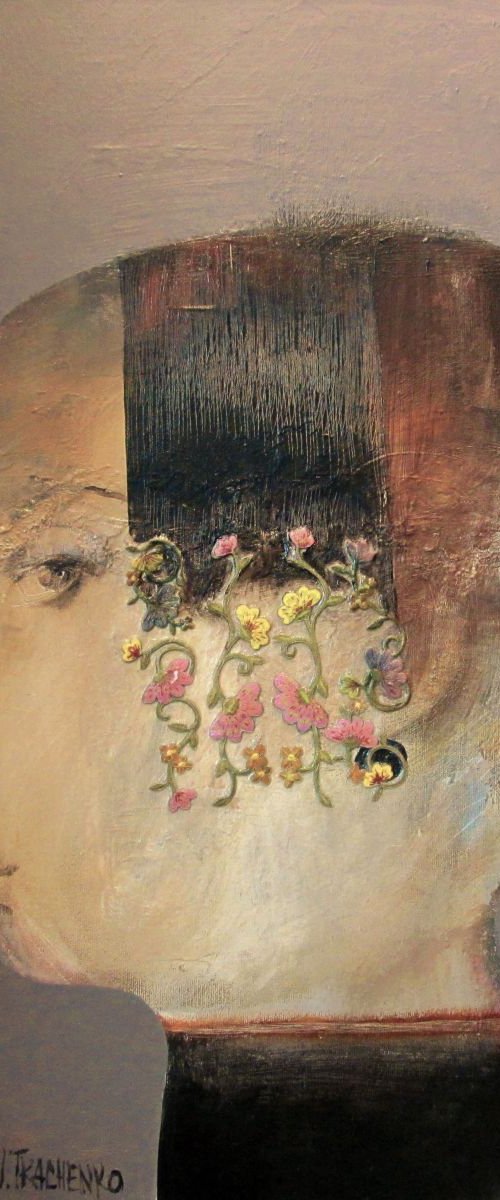 Black earring by Victor Tkachenko