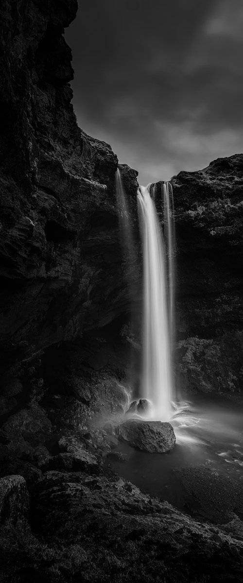 Kvernufoss by Nick Psomiadis